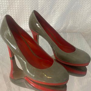 Bandolino Heels Amazing color